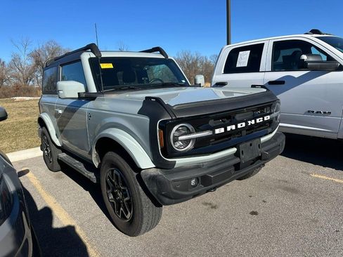 Used 2022 Ford Bronco Outer Banks image 15