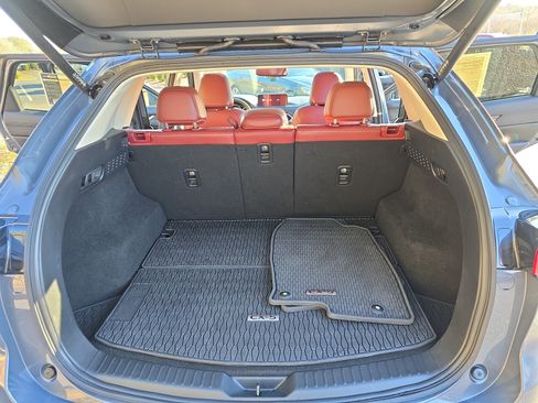 Used 2023 MAZDA CX-5 Carbon Edition image 13