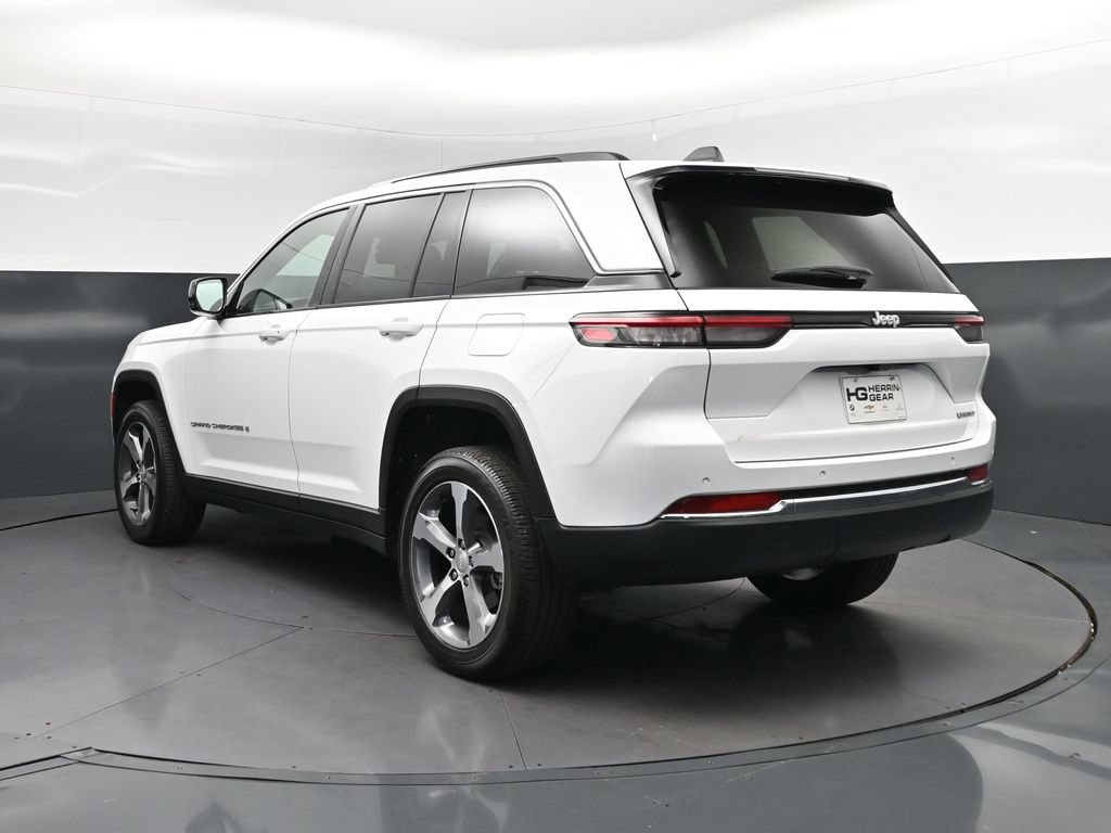 Used 2025 Jeep Grand Cherokee Limited RWD image 5