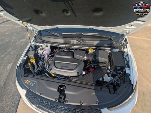 New 2025 Chrysler Pacifica Select w/ Fav Edition Package image 18