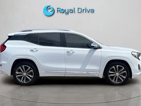 Used 2020 GMC Terrain Denali w/ Denali Premium Package AWD/4WD image 6