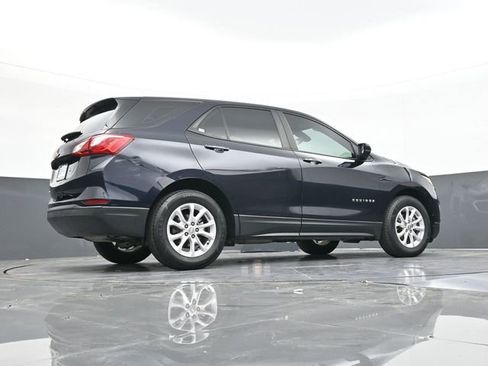 Used 2021 Chevrolet Equinox LS image 44