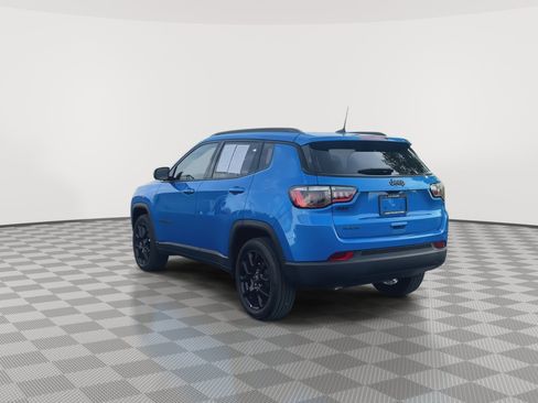 Used 2026 Jeep Compass Latitude AWD/4WD image 6