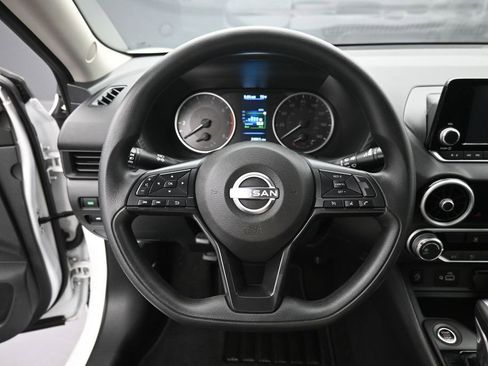 Used 2025 Nissan Sentra S FWD image 18