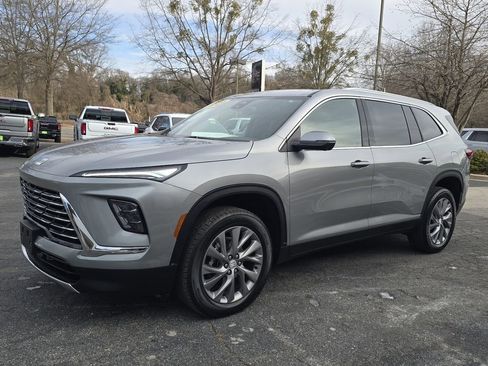 Certified 2025 Buick Enclave Preferred image 29