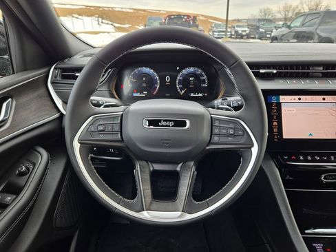 New 2026 Jeep Grand Cherokee L 4WD image 15