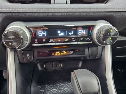 Used 2024 Toyota RAV4 XLE image 22