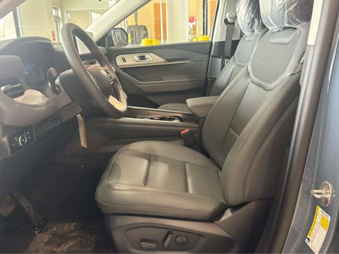 New 2026 Ford Explorer Active w/ Active Comfort Package AWD/4WD image 27