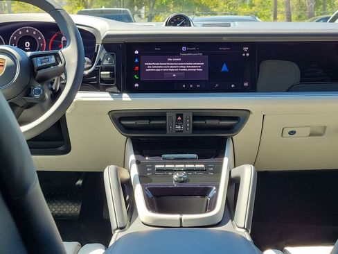 New 2026 Porsche Cayenne Coupe image 22