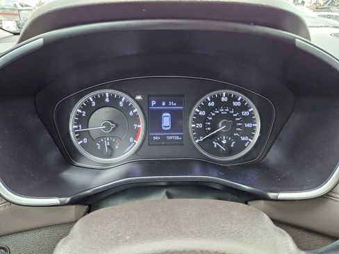 Used 2019 Hyundai Santa Fe SE image 19