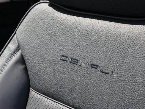 New 2025 GMC Yukon XL Denali w/ Sun & Power Step Package image 23