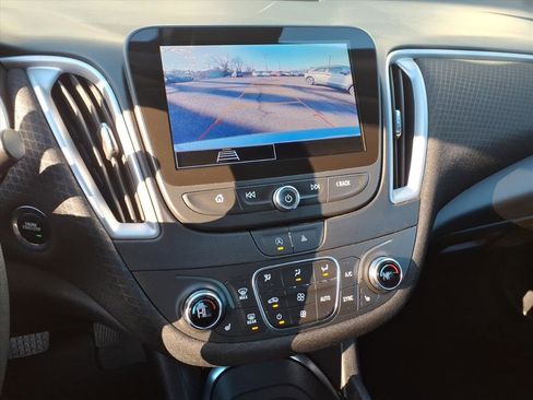 Used 2024 Chevrolet Malibu LT image 22