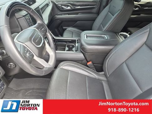 Used 2024 GMC Yukon Denali w/ Advanced Technology Package AWD/4WD image 16