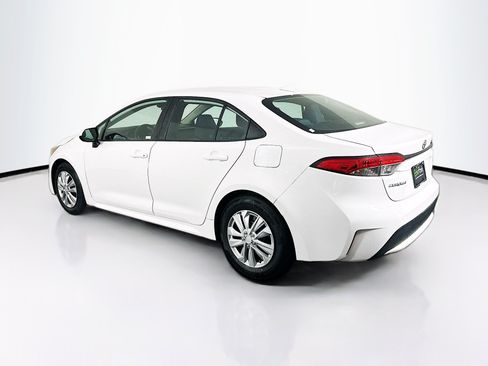 Used 2020 Toyota Corolla LE FWD image 5
