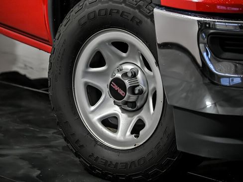 Used 2019 GMC Sierra 1500 Limited w/ Sierra Convenience Package RWD image 3