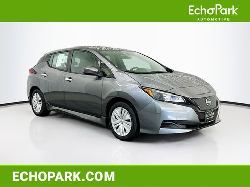 Used 2025 Nissan Leaf S image 1