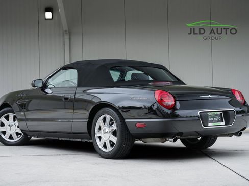 Used 2004 Ford Thunderbird Premium image 11
