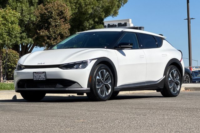 Certified 2023 Kia EV6 Light RWD image 10