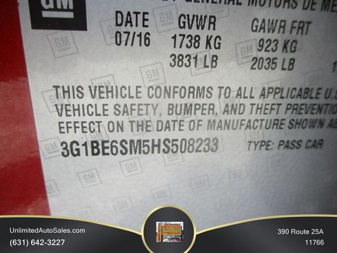 Used 2017 Chevrolet Cruze LT w/ Convenience Package FWD image 13