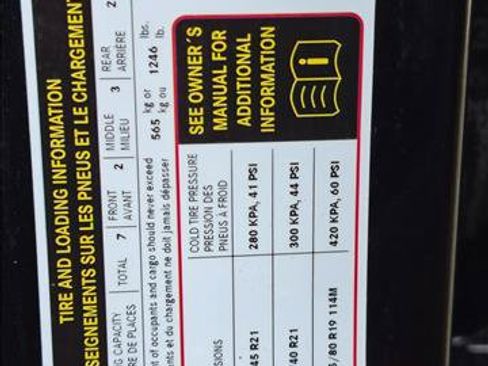 Certified 2024 Mercedes-Benz GLS 450 4MATIC w/ AMG Line Exterior image 25