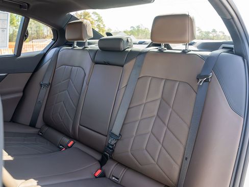 Used 2024 BMW 530i w/ Executive Package RWD image 18