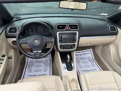 Used 2012 Volkswagen Eos Komfort FWD image 20