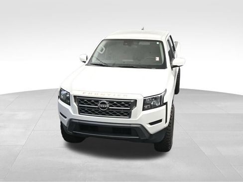 Used 2022 Nissan Frontier SV RWD image 24