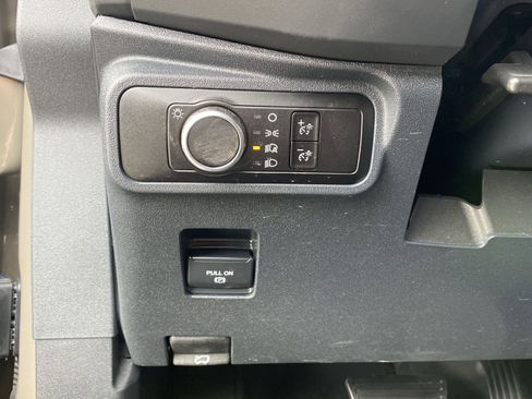 Used 2025 Ford Bronco Big Bend image 27