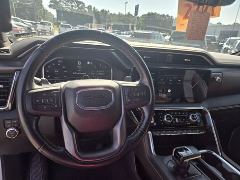 Used 2024 GMC Sierra 1500 Denali Ultimate AWD/4WD image 7