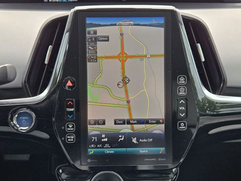 Used 2022 Toyota Prius Prime XLE FWD image 17