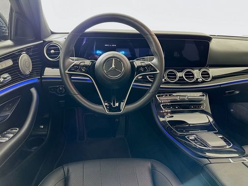 Used 2023 Mercedes-Benz E 350 4MATIC Sedan image 25