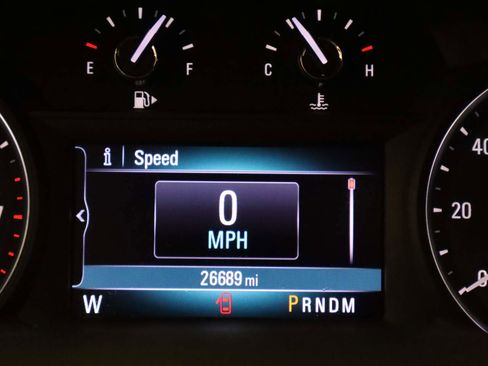 Used 2020 Buick Encore Preferred image 8