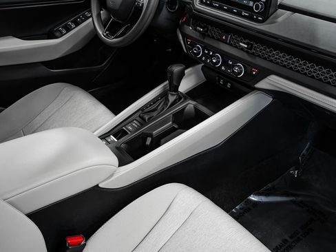 Used 2023 Honda Accord EX image 27