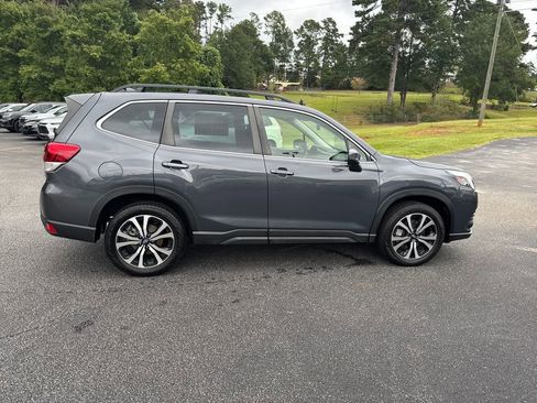 Used 2023 Subaru Forester Limited image 6