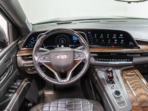 Used 2021 Cadillac Escalade Sport Platinum AWD/4WD image 11