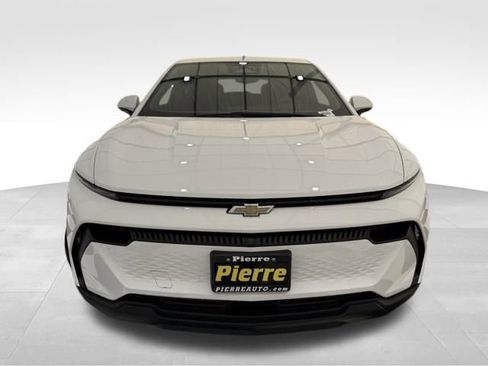 New 2026 Chevrolet Equinox EV LT image 7