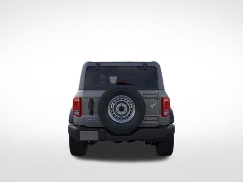 New 2025 Ford Bronco 4-Door image 6