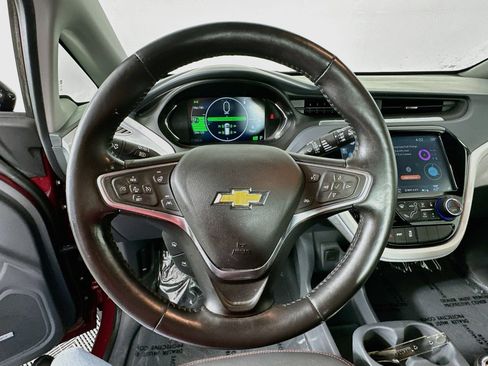 Used 2017 Chevrolet Bolt Premier w/ Driver Confidence II Package FWD image 11