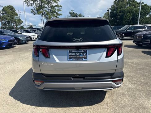 Used 2025 Hyundai Tucson SEL FWD image 4