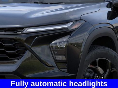 New 2026 Chevrolet Trax LT w/ Driver Confidence Package FWD image 11