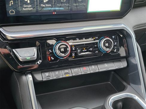 Used 2024 GMC Sierra 3500 Denali w/ Denali Reserve Package image 57