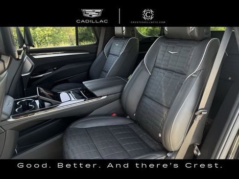 Used 2026 Cadillac Escalade Platinum Sport AWD/4WD image 30