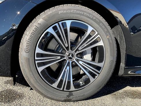 New 2026 Mercedes-Benz E 350 4MATIC Sedan image 11