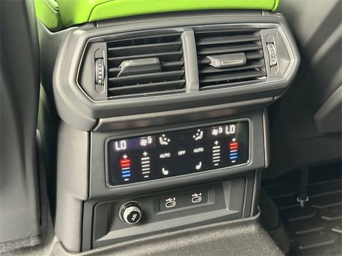 Used 2022 Lamborghini Urus image 25