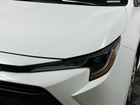 Used 2023 Toyota Corolla LE FWD image 11