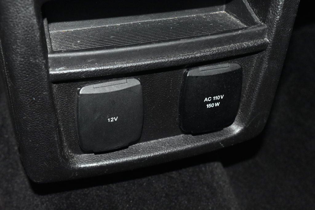 Used 2015 Ford Edge Titanium w/ Equipment Group 301A AWD/4WD image 23