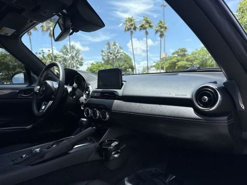 Used 2022 MAZDA MX-5 Miata Grand Touring w/ Weather Package RWD image 26