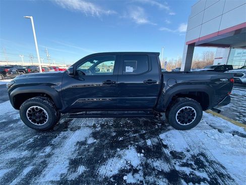 New 2026 Toyota Tacoma TRD Off-Road image 5