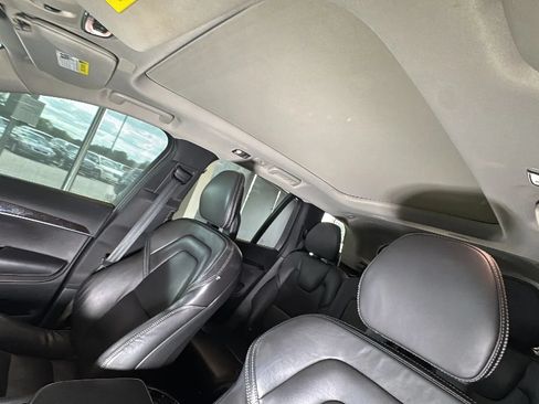Used 2017 Volvo XC90 T6 Momentum w/ Vision Package AWD/4WD image 22