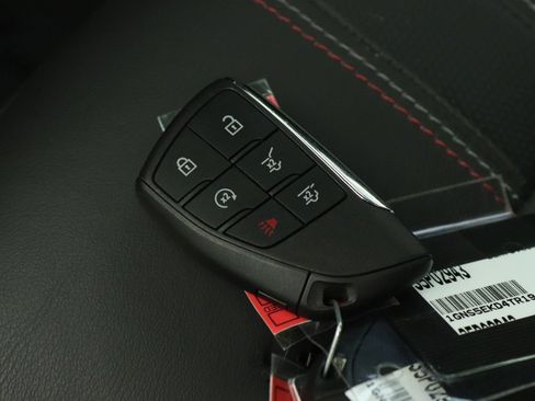 Used 2026 Chevrolet Suburban RST RWD image 23